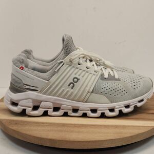 On Running Cloud Swift Women's Sneaker Size 9 Gray White